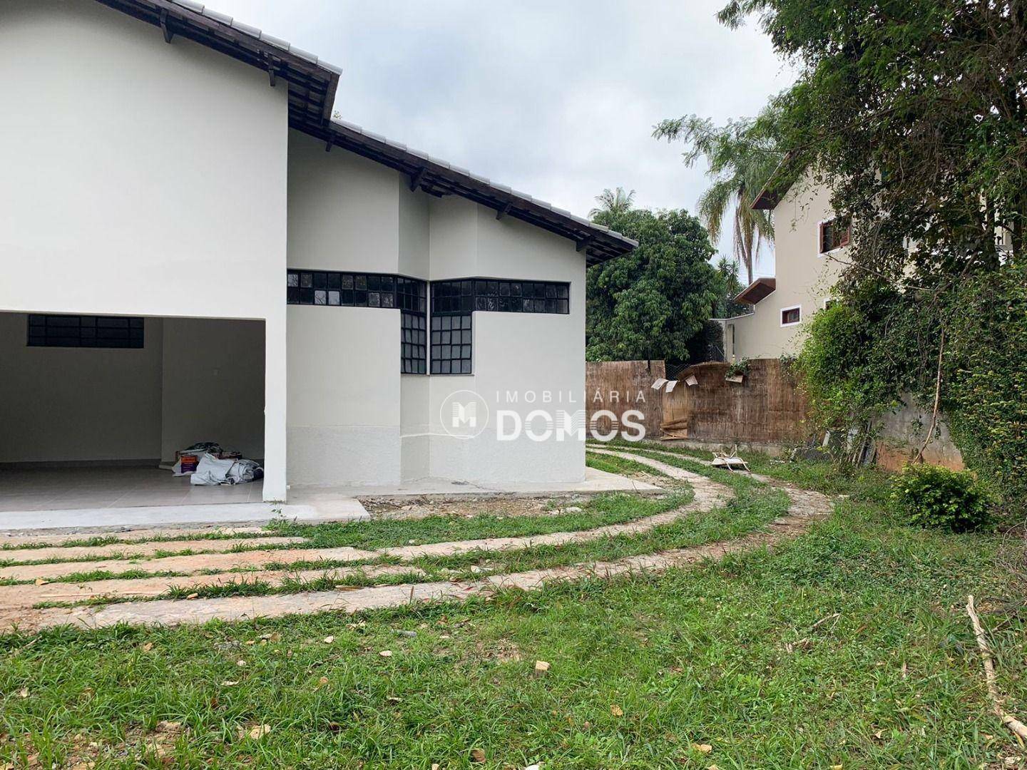 Casa à venda com 3 quartos, 400m² - Foto 6