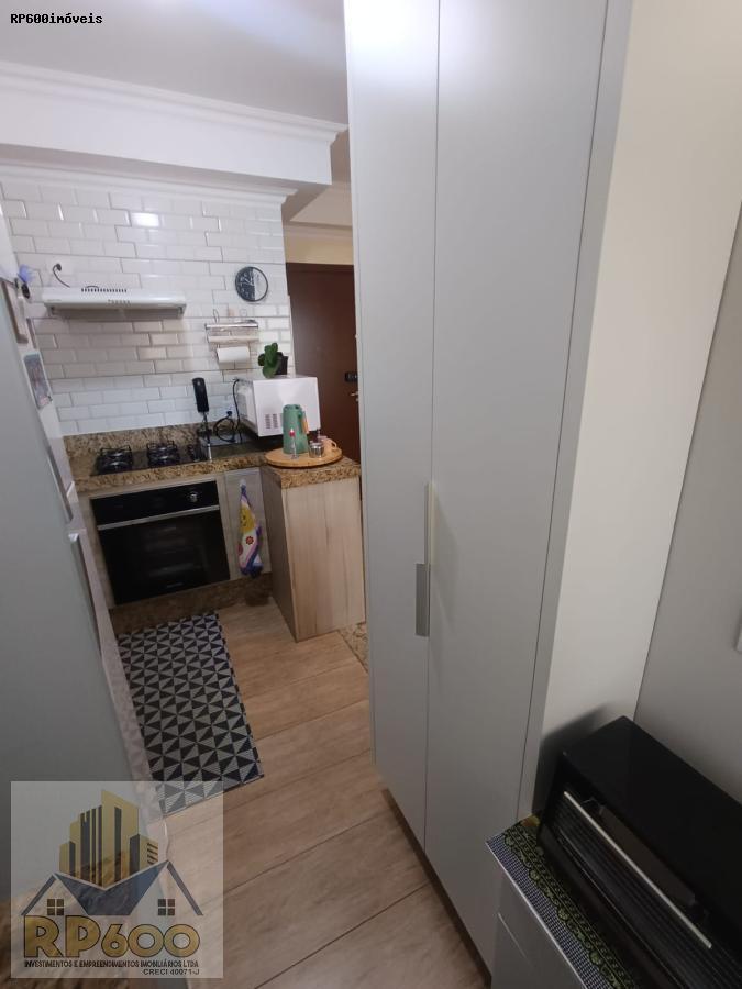 Apartamento à venda com 3 quartos, 66m² - Foto 4