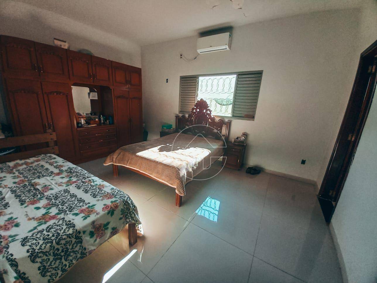 Casa à venda com 3 quartos, 300m² - Foto 51