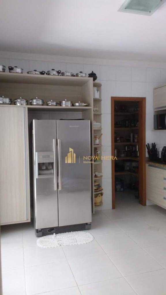 Sobrado à venda com 4 quartos, 386m² - Foto 31