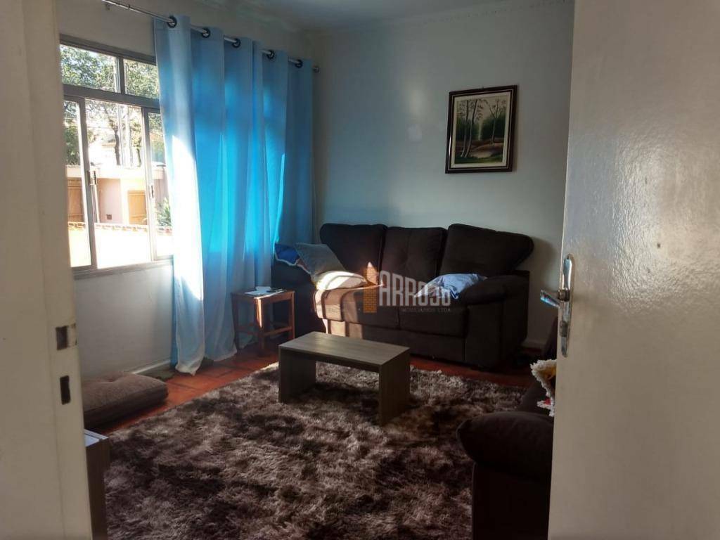 Casa à venda com 3 quartos, 180m² - Foto 2