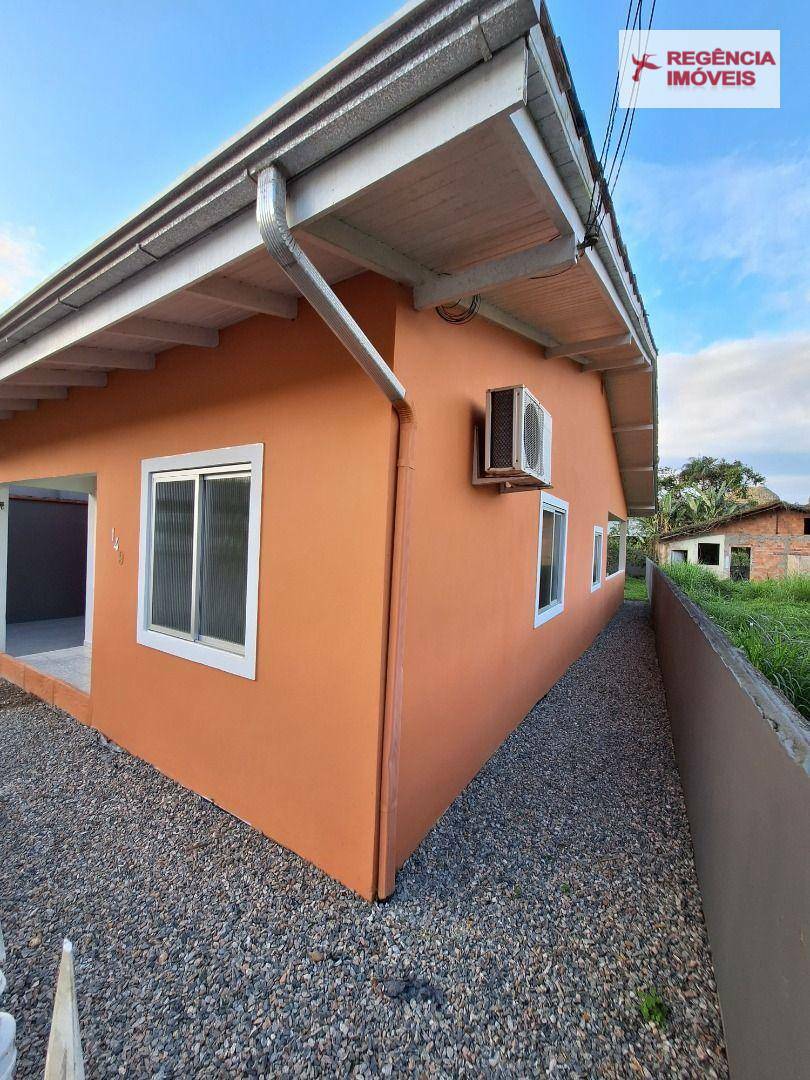 Casa à venda com 3 quartos, 100m² - Foto 13