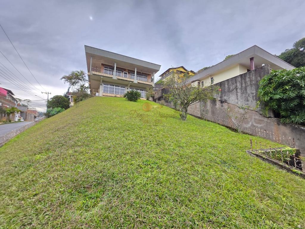 Casa à venda com 4 quartos, 896m² - Foto 3