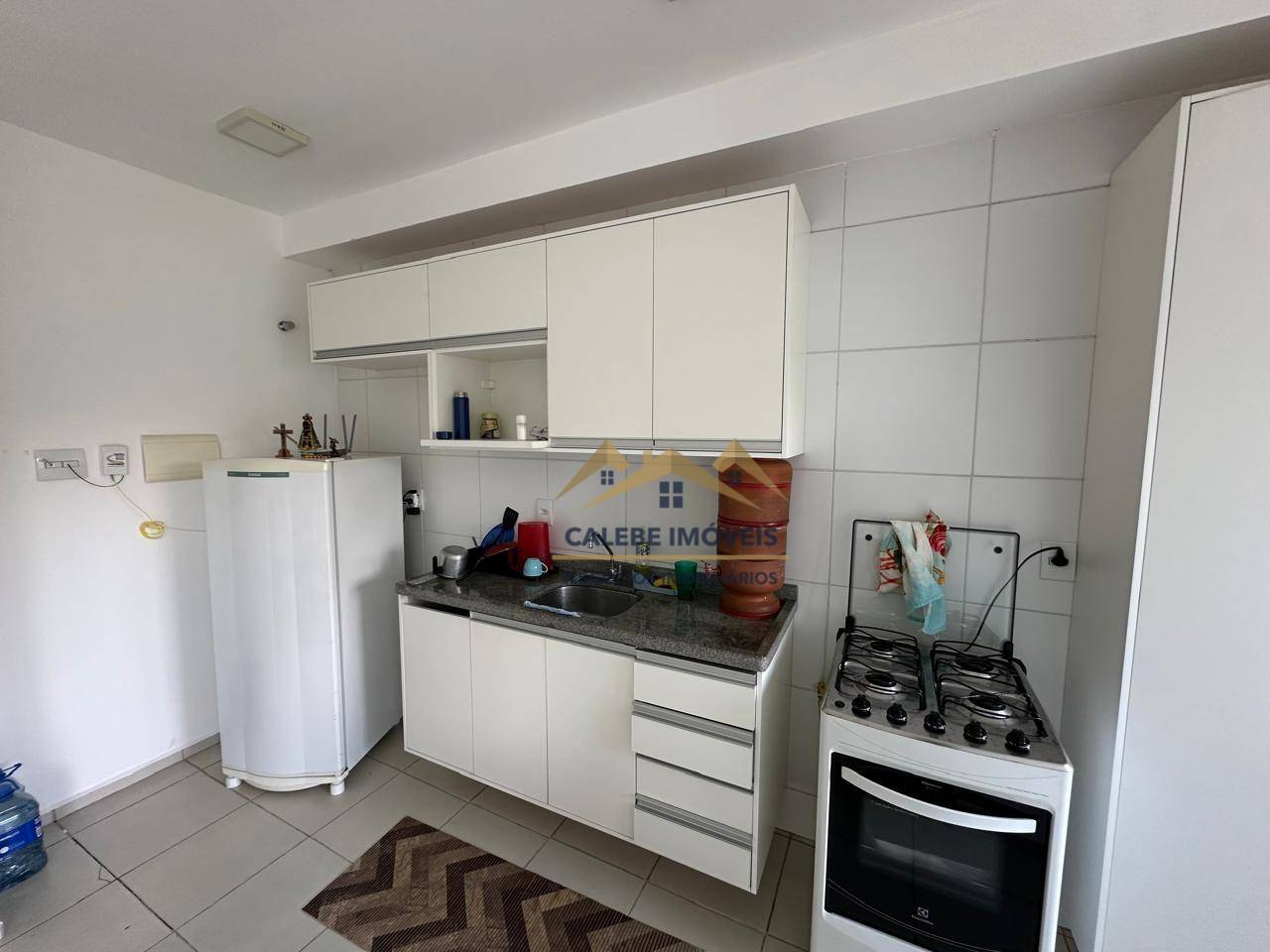 Apartamento à venda com 2 quartos, 77m² - Foto 4