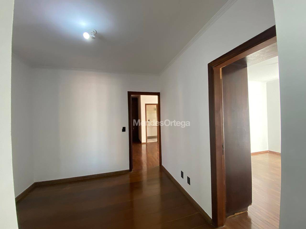 Apartamento para alugar com 3 quartos, 206m² - Foto 21