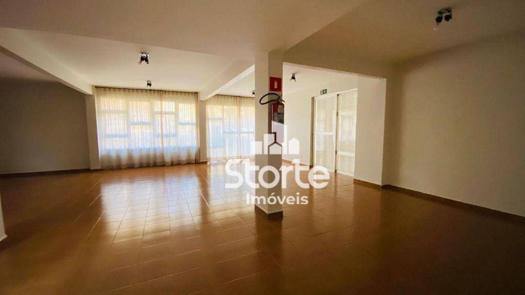 Apartamento à venda com 4 quartos, 194m² - Foto 4