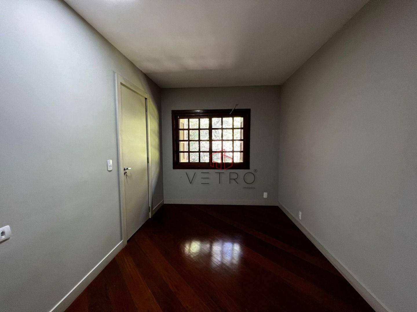 Casa à venda com 5 quartos, 550m² - Foto 7