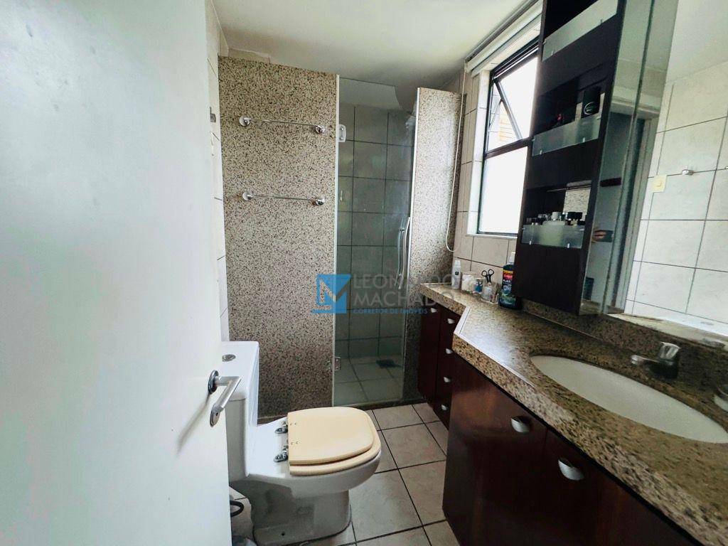 Apartamento à venda com 4 quartos, 139m² - Foto 17