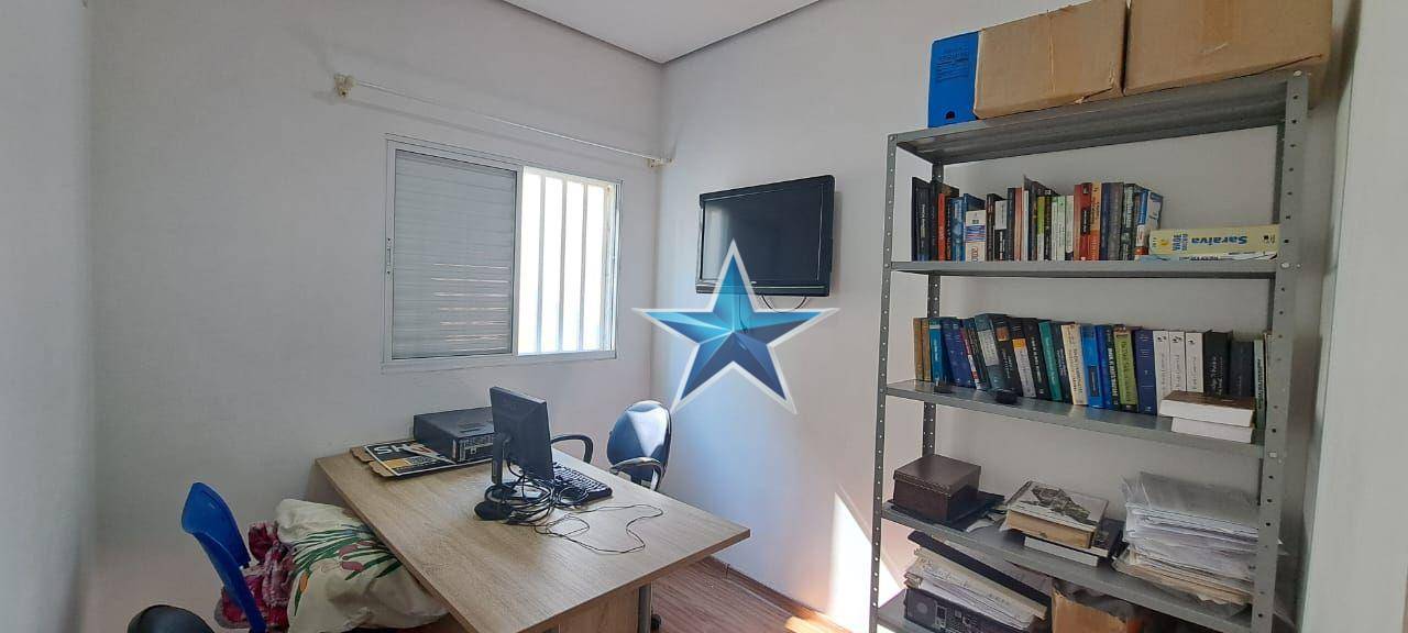 Casa à venda com 4 quartos, 160m² - Foto 3