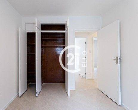 Apartamento à venda com 3 quartos, 95m² - Foto 8