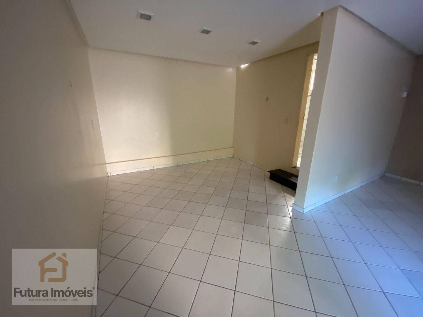 Casa para alugar com 3 quartos, 200m² - Foto 13