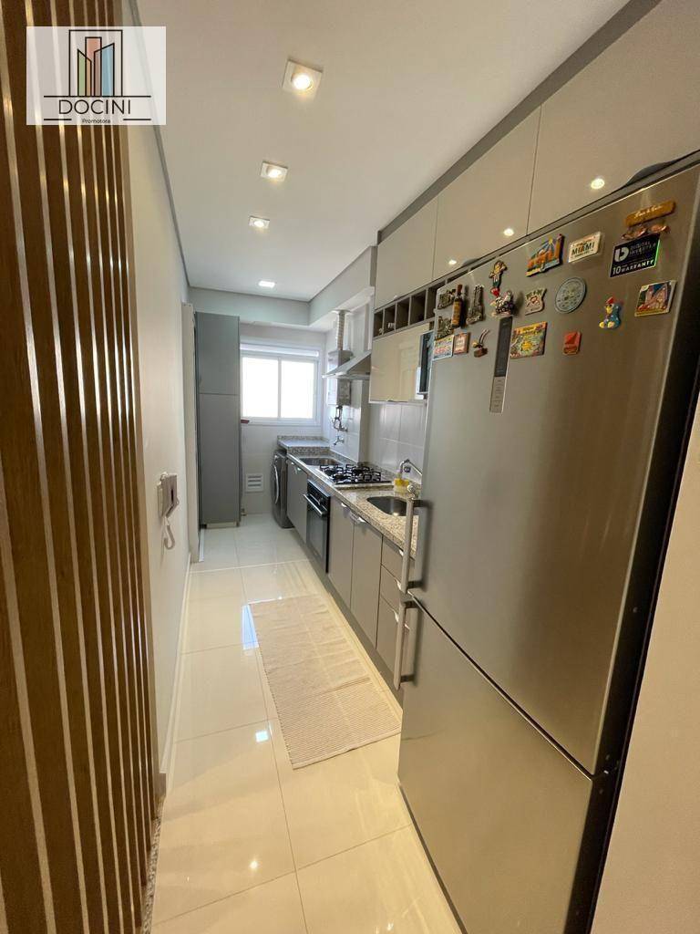 Apartamento à venda com 2 quartos, 67m² - Foto 11