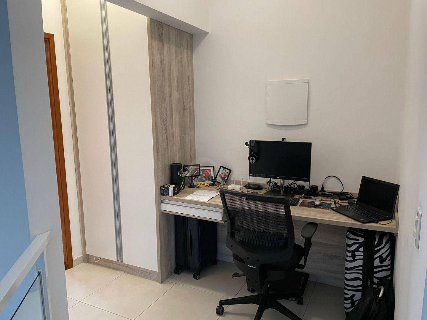 Casa de Condomínio à venda com 4 quartos, 271m² - Foto 11