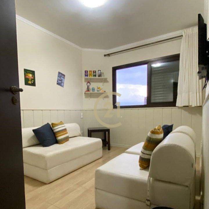 Apartamento à venda com 3 quartos, 217m² - Foto 9