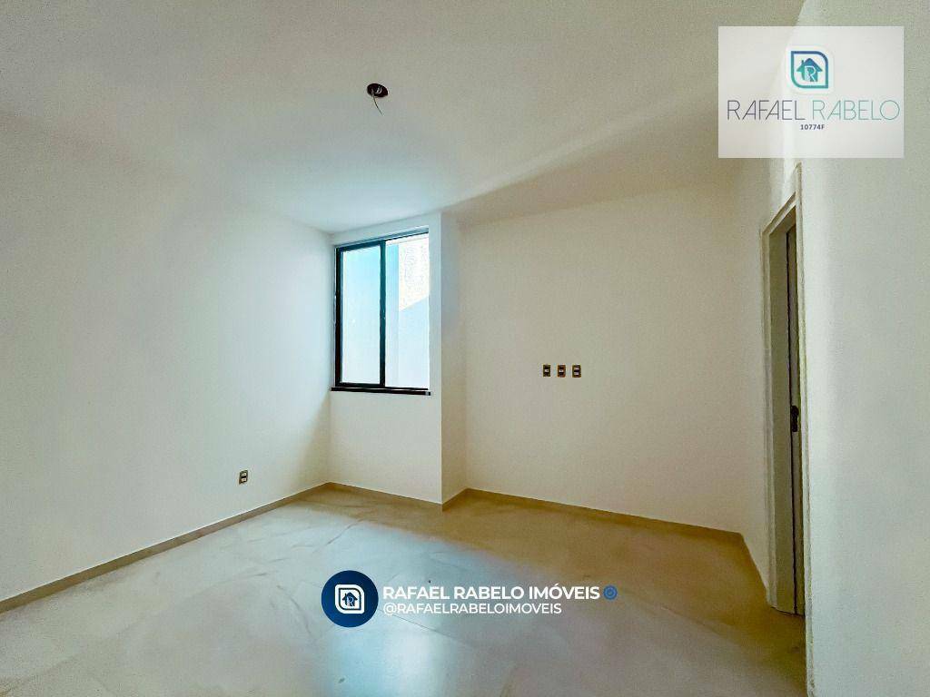 Casa à venda com 4 quartos, 152m² - Foto 13