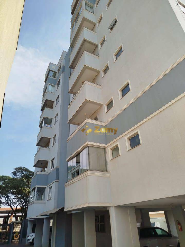 Apartamento à venda e aluguel com 3 quartos, 92m² - Foto 1