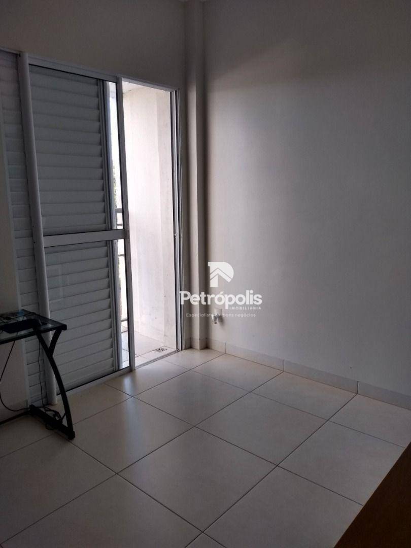 Apartamento à venda com 3 quartos, 87m² - Foto 7