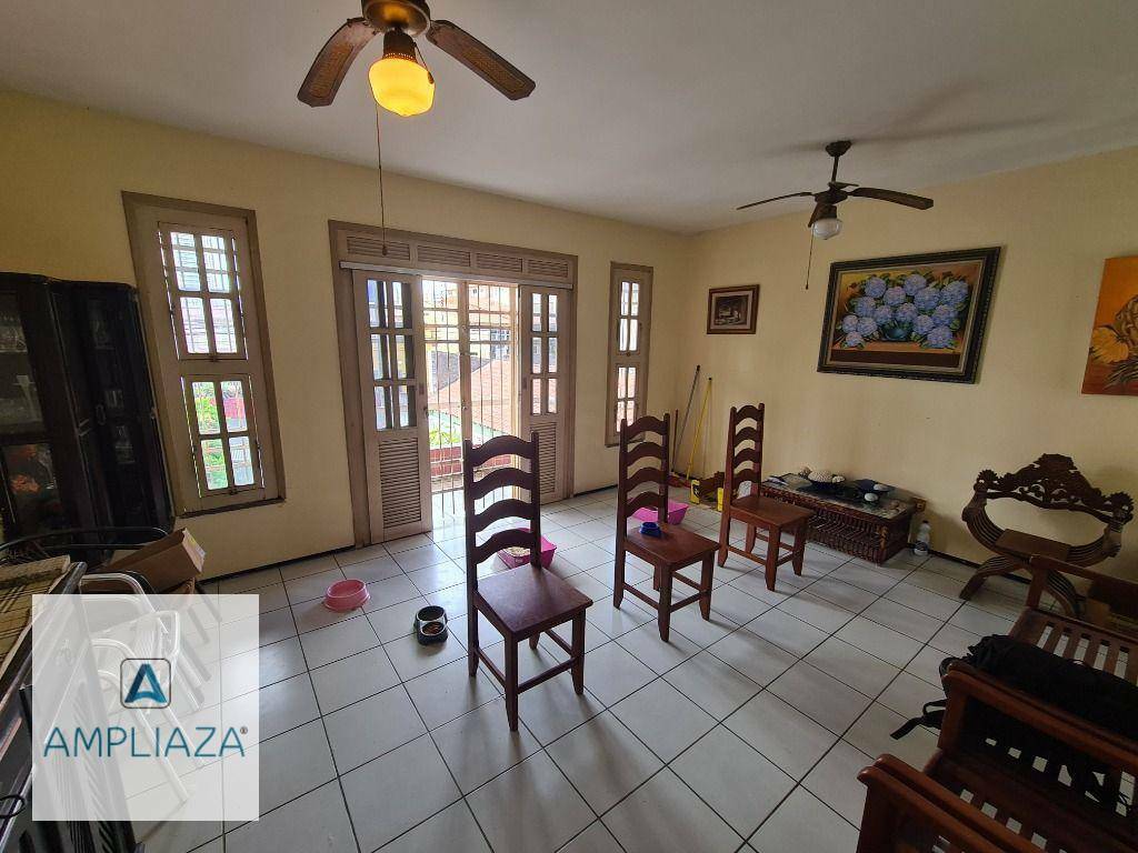 Casa, 7 quartos, 320 m² - Foto 4