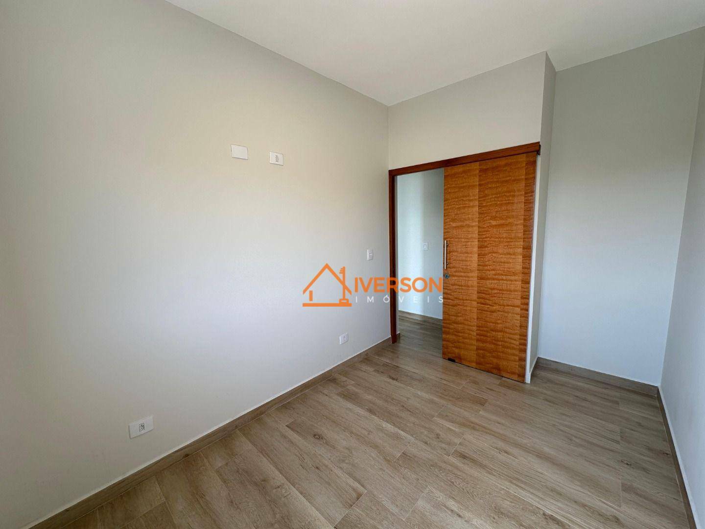 Casa à venda com 2 quartos, 44m² - Foto 16