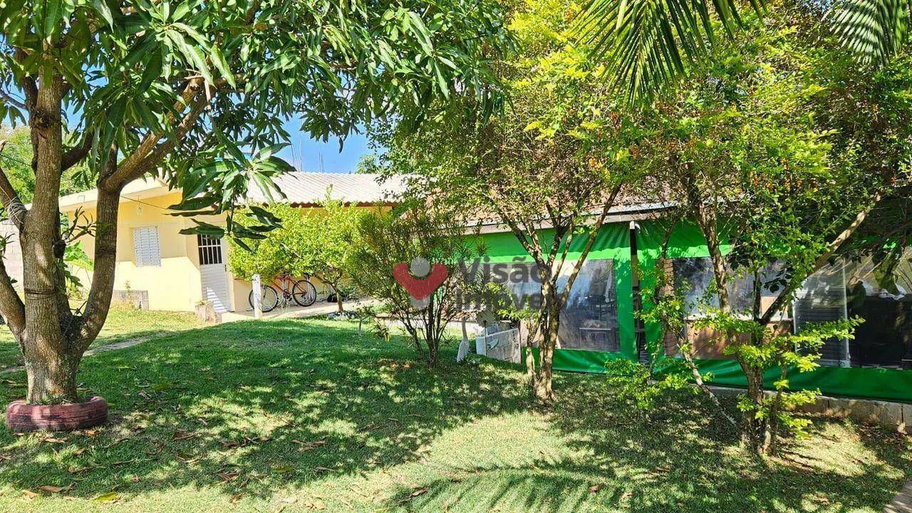 Chácara à venda com 3 quartos, 180m² - Foto 13