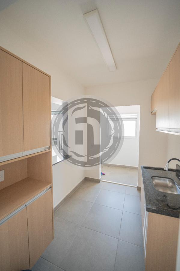 Apartamento à venda com 3 quartos, 80m² - Foto 4