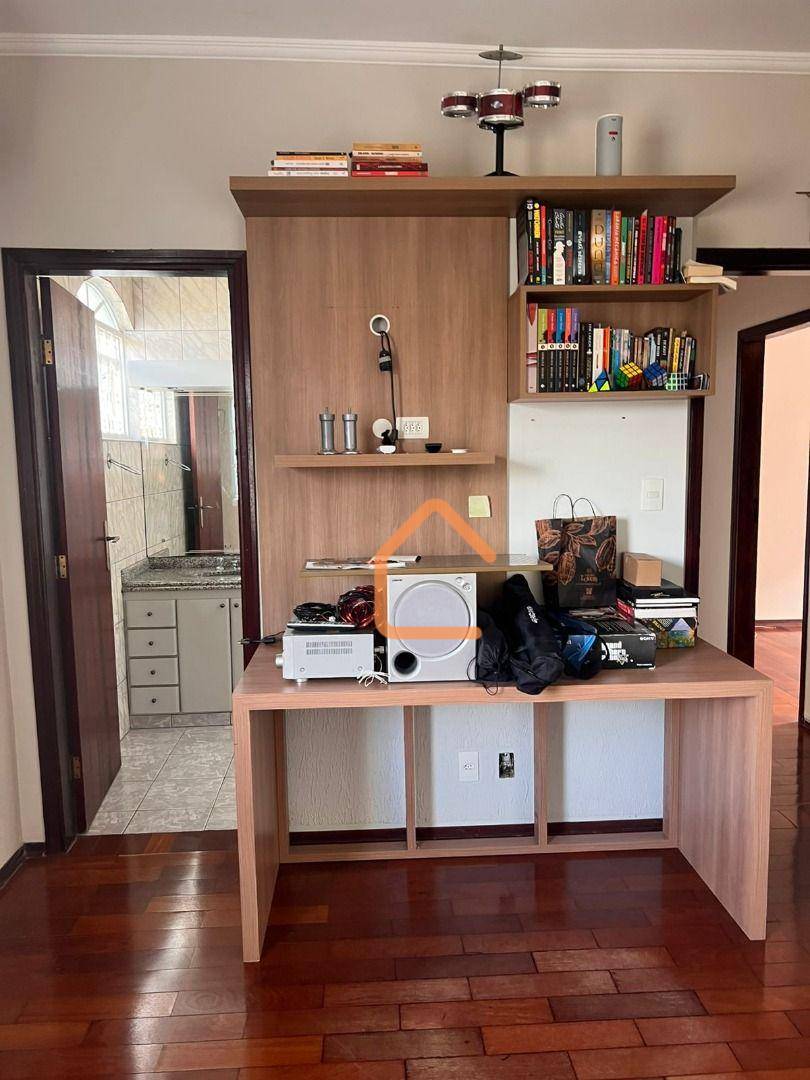 Casa à venda com 4 quartos, 352m² - Foto 38