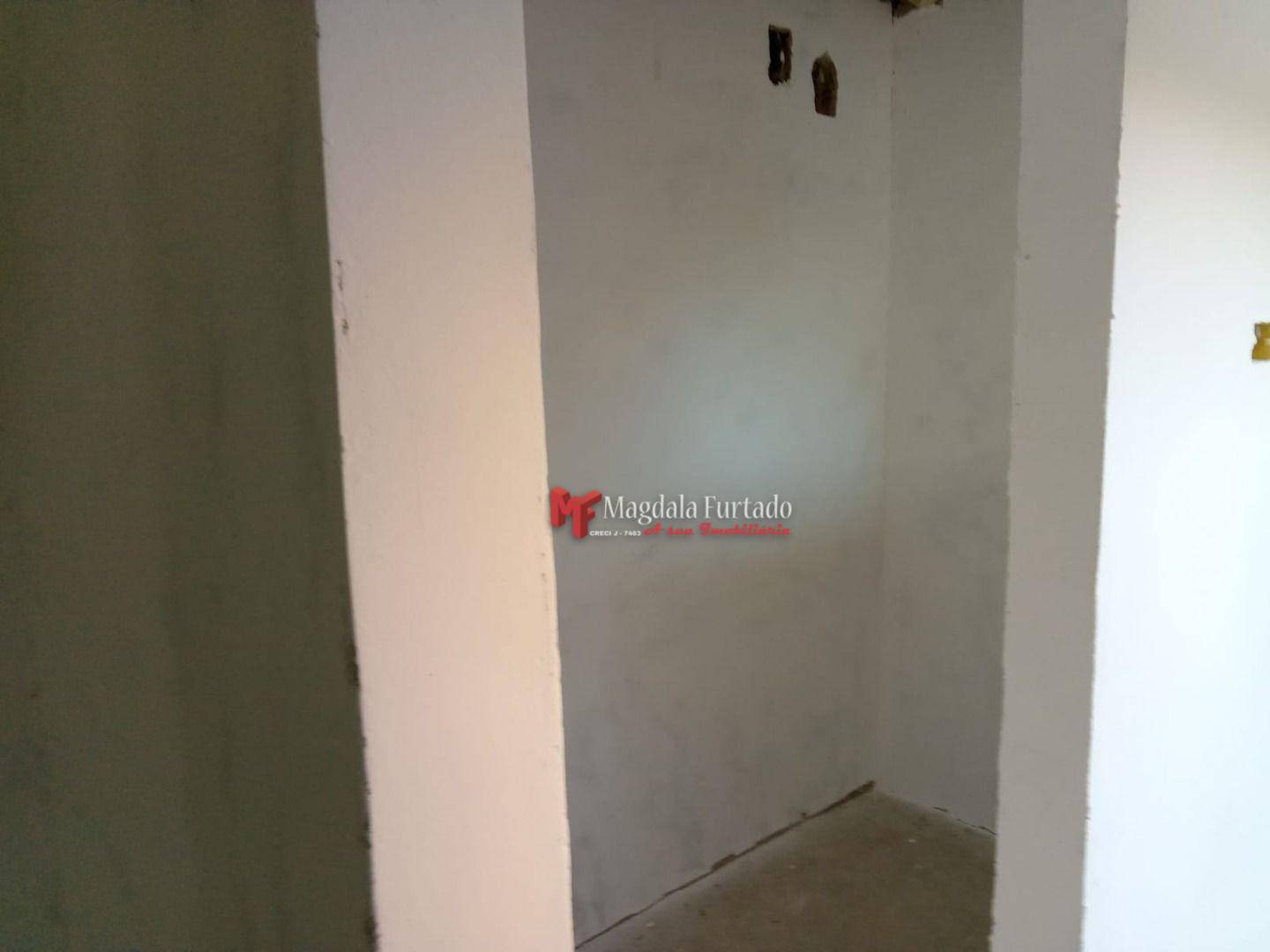 Casa à venda com 2 quartos, 63m² - Foto 5