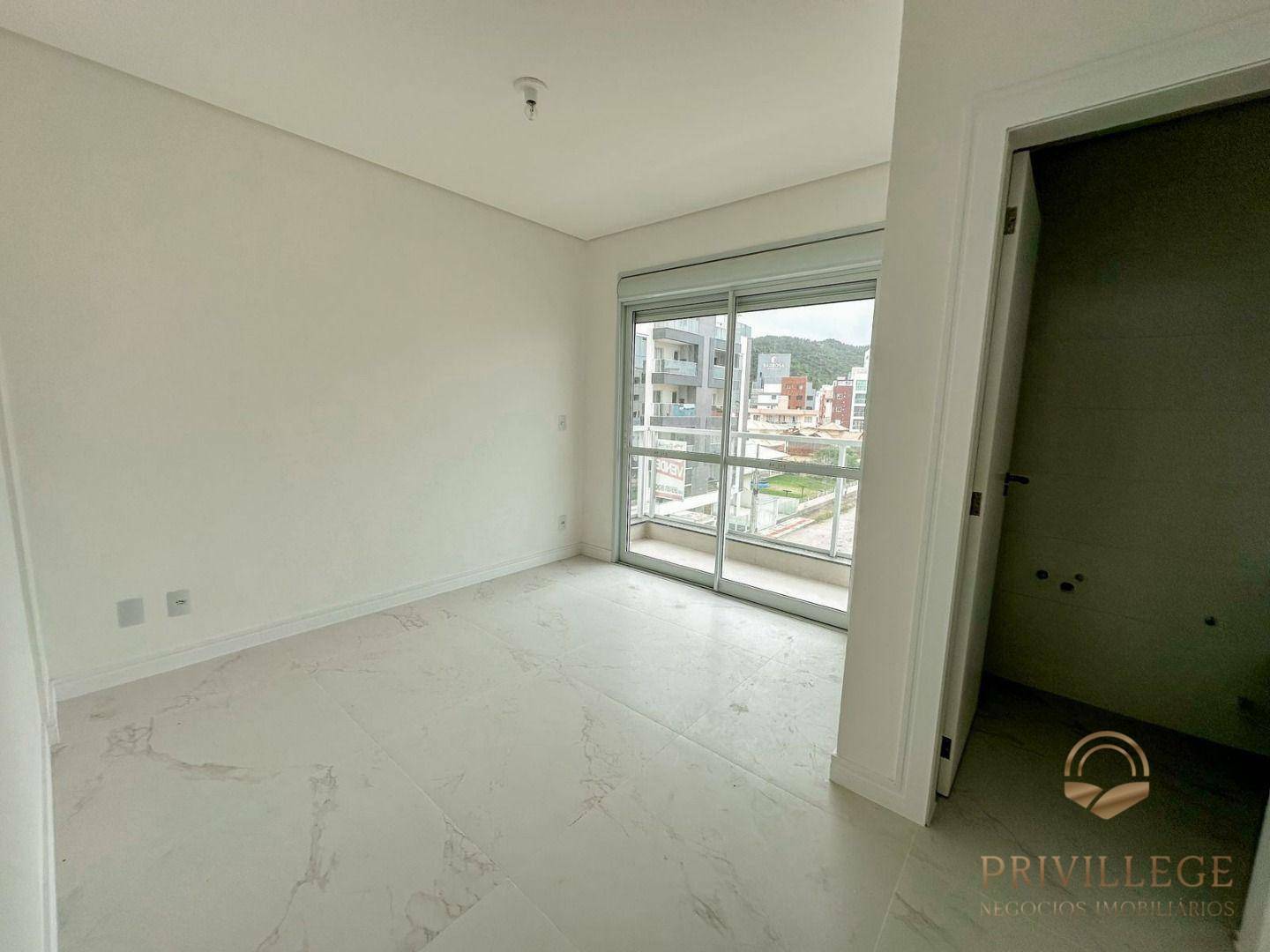 Apartamento à venda com 3 quartos, 82m² - Foto 9