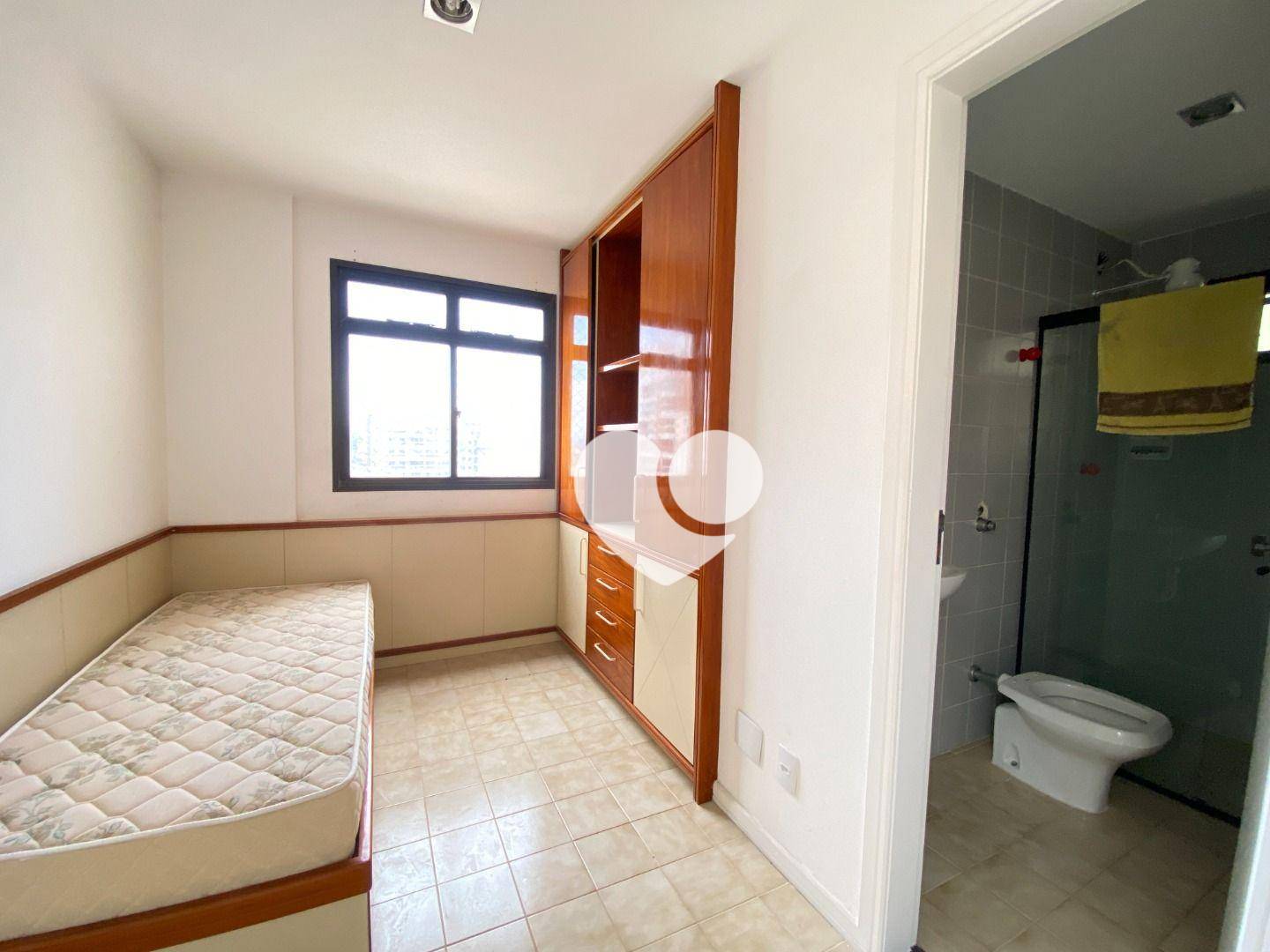 Apartamento para alugar com 4 quartos, 285m² - Foto 47