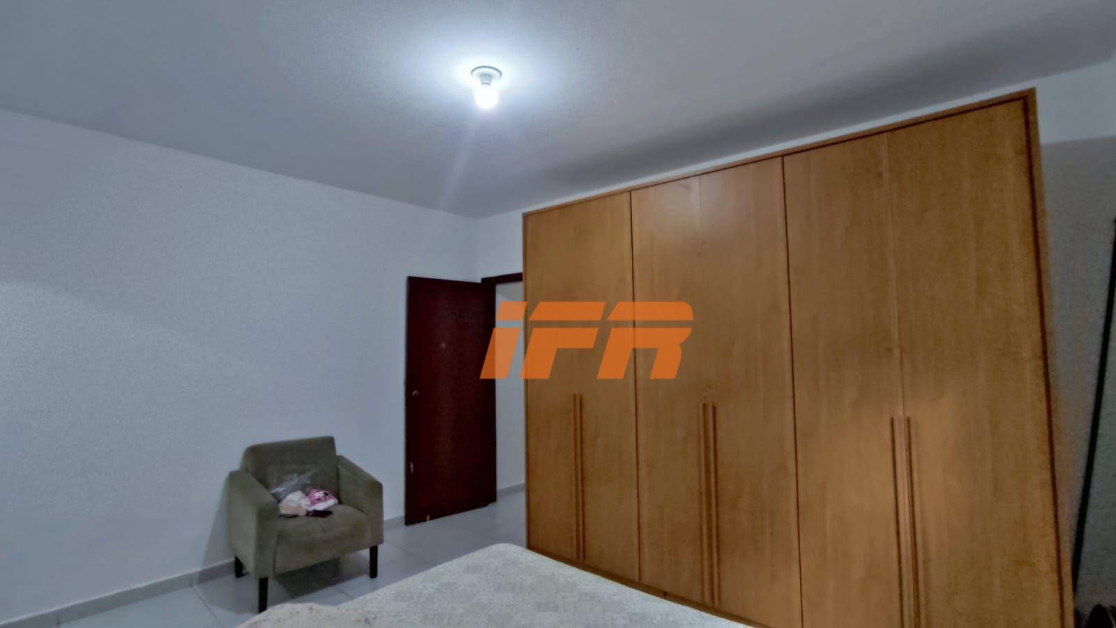 Casa à venda com 3 quartos, 125m² - Foto 17