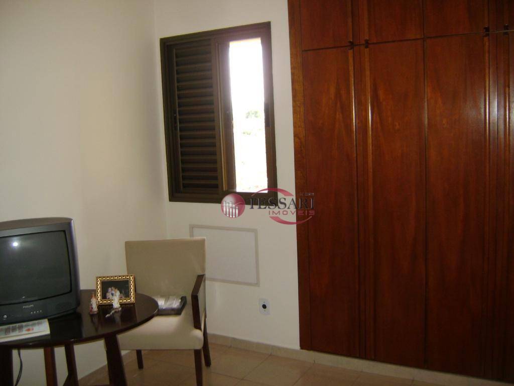 Apartamento à venda com 3 quartos, 104m² - Foto 7