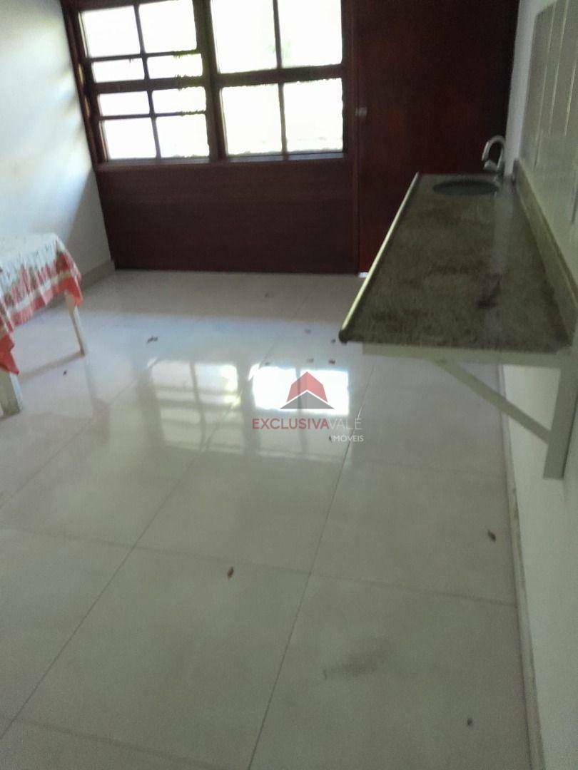 Casa à venda com 4 quartos, 585m² - Foto 11