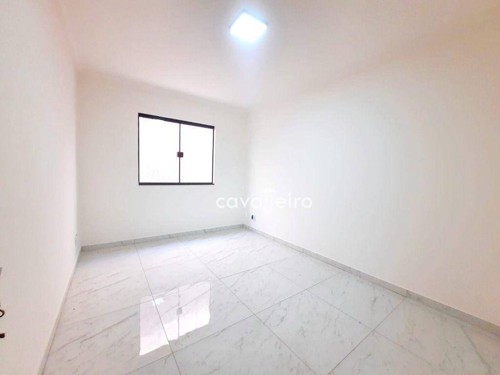 Casa à venda com 3 quartos, 102m² - Foto 14