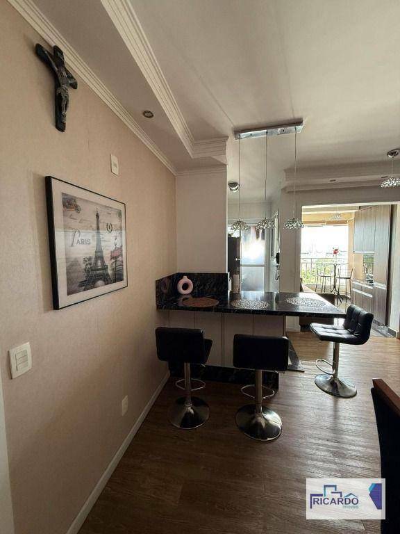 Apartamento à venda com 2 quartos, 59m² - Foto 2