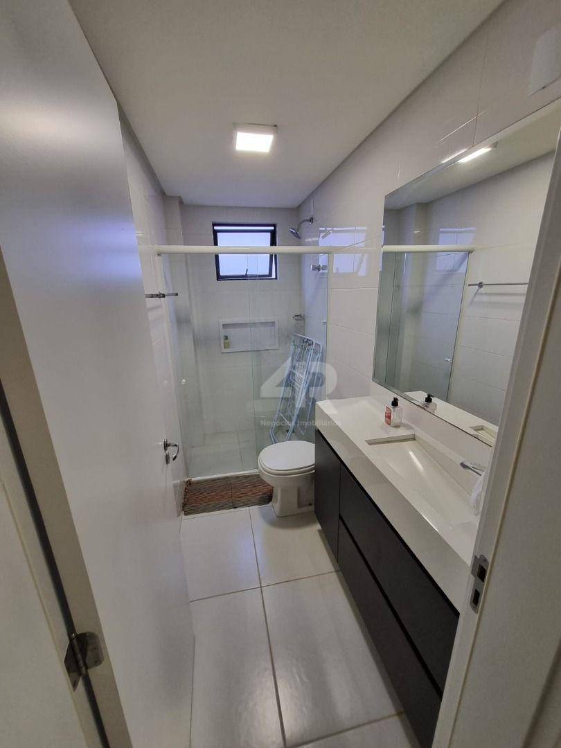 Apartamento à venda com 2 quartos, 79m² - Foto 18