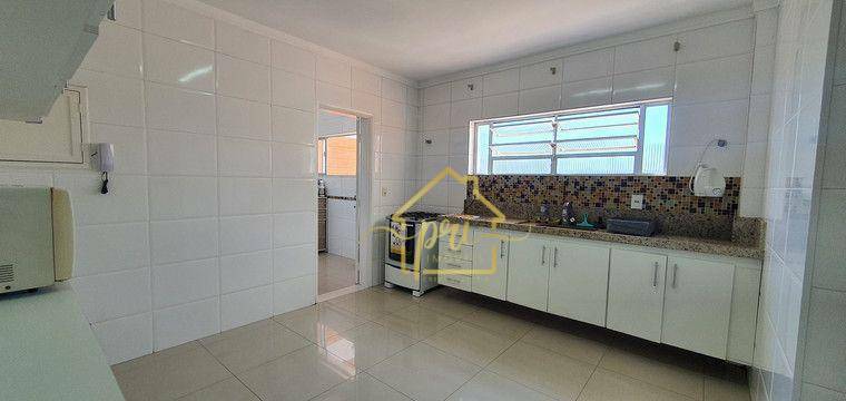 Apartamento à venda com 3 quartos, 140m² - Foto 25