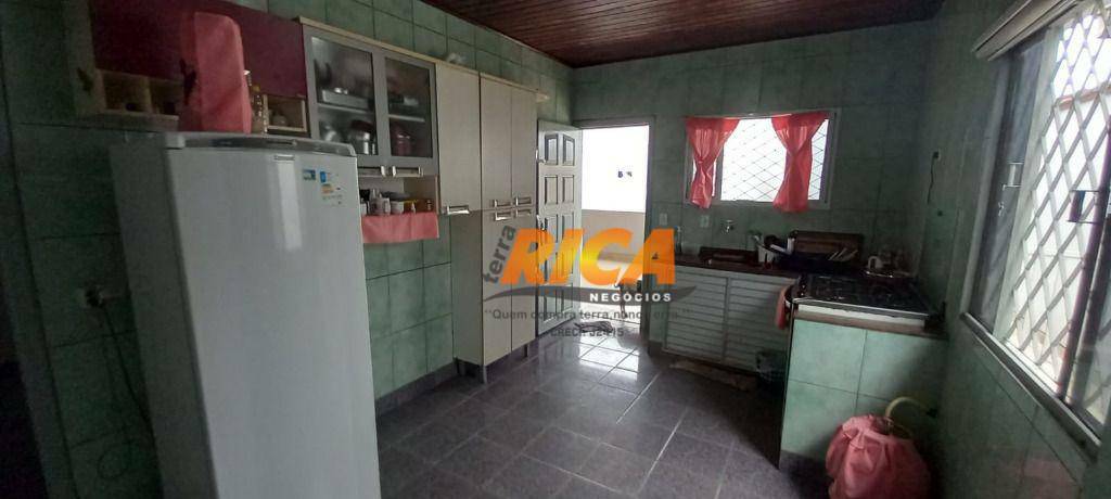 Casa à venda com 3 quartos, 160m² - Foto 21