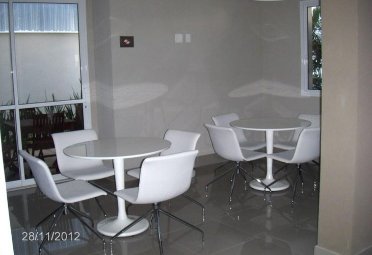 Apartamento à venda com 2 quartos, 60m² - Foto 10