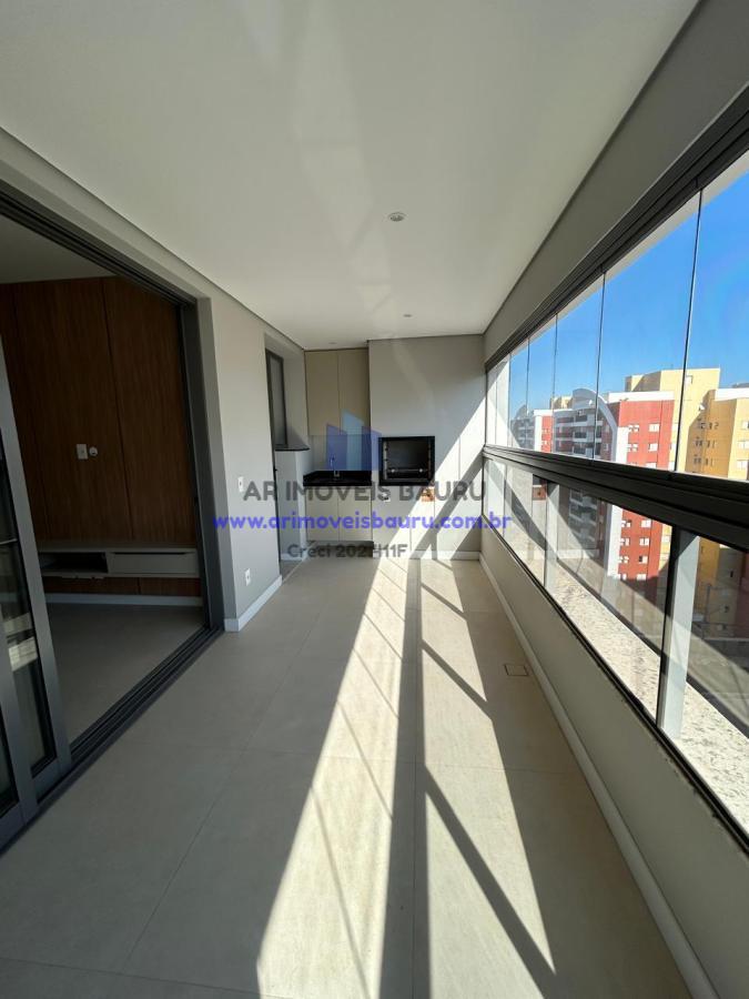 Apartamento à venda com 3 quartos, 117m² - Foto 2