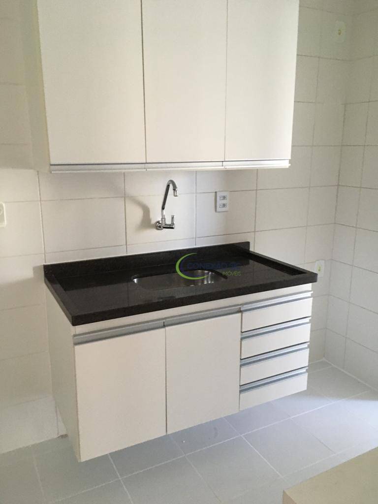 Apartamento para alugar com 2 quartos, 74m² - Foto 18