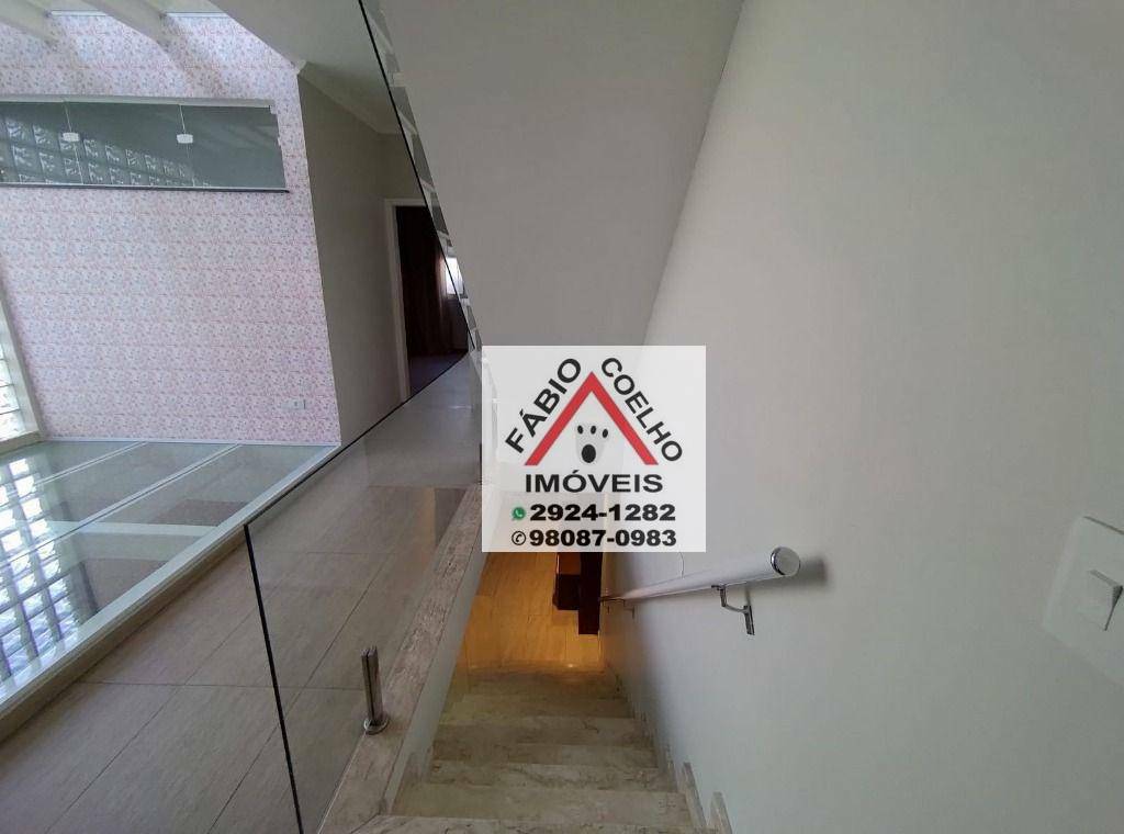 Sobrado à venda com 2 quartos, 229m² - Foto 32