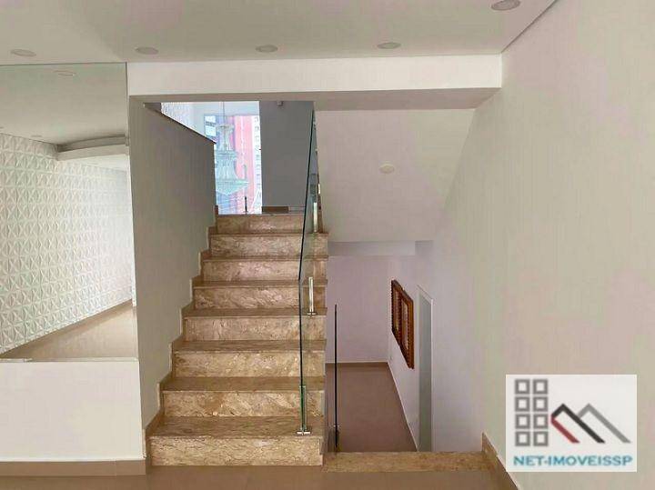 Casa de Condomínio para alugar com 4 quartos, 350m² - Foto 17