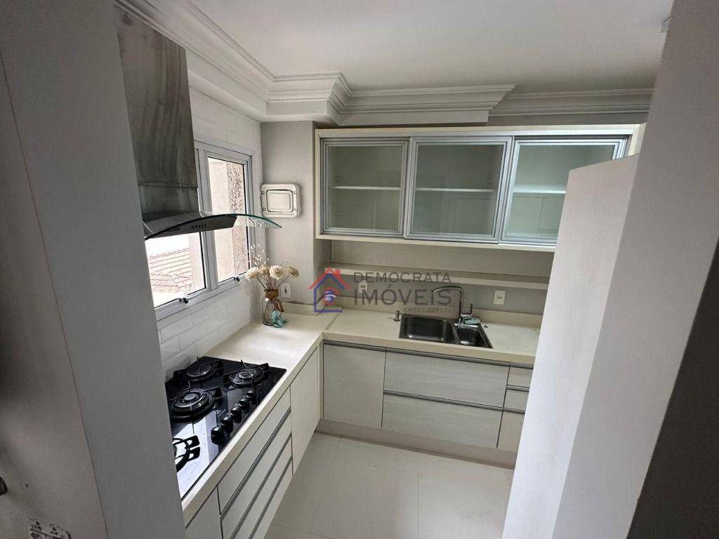 Apartamento à venda com 3 quartos, 110m² - Foto 10