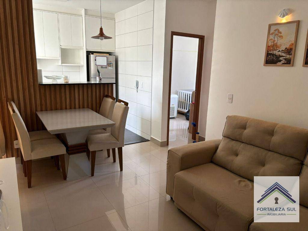 Apartamento à venda com 2 quartos, 41m² - Foto 4