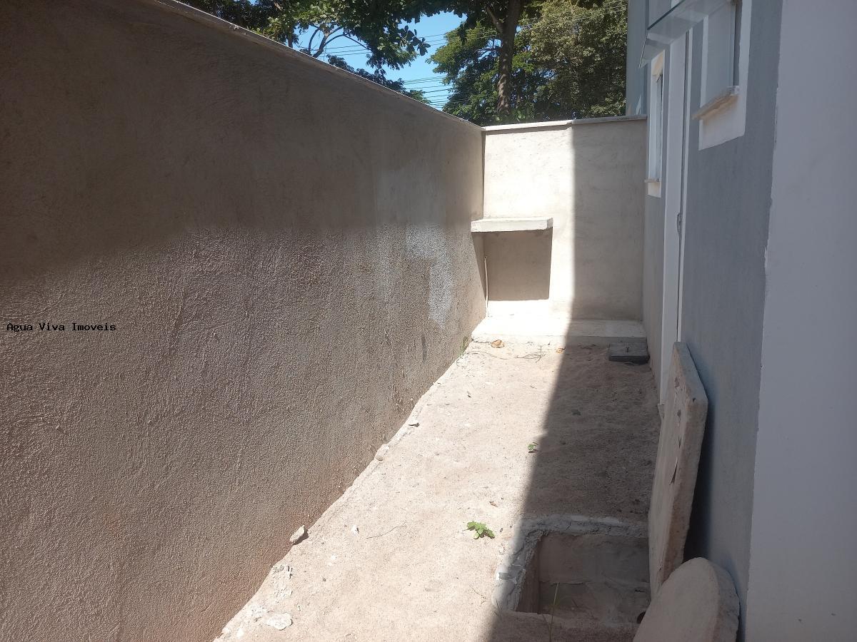 Casa à venda com 2 quartos, 100m² - Foto 13