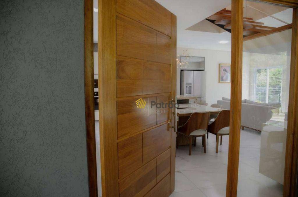 Casa à venda com 4 quartos, 174m² - Foto 15