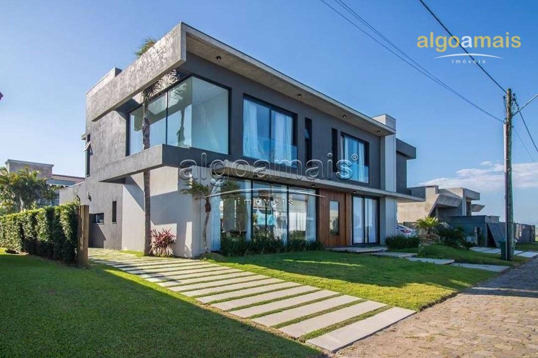 Casa de Condomínio à venda com 4 quartos, 327m² - Foto 2