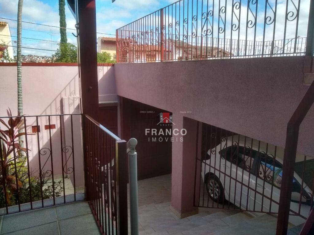 Casa para alugar com 3 quartos, 220m² - Foto 10