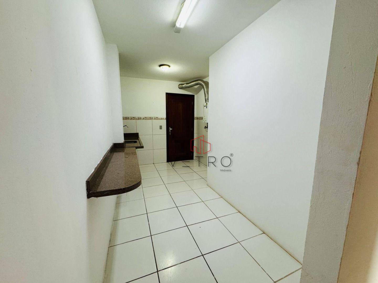 Apartamento à venda com 4 quartos, 204m² - Foto 10