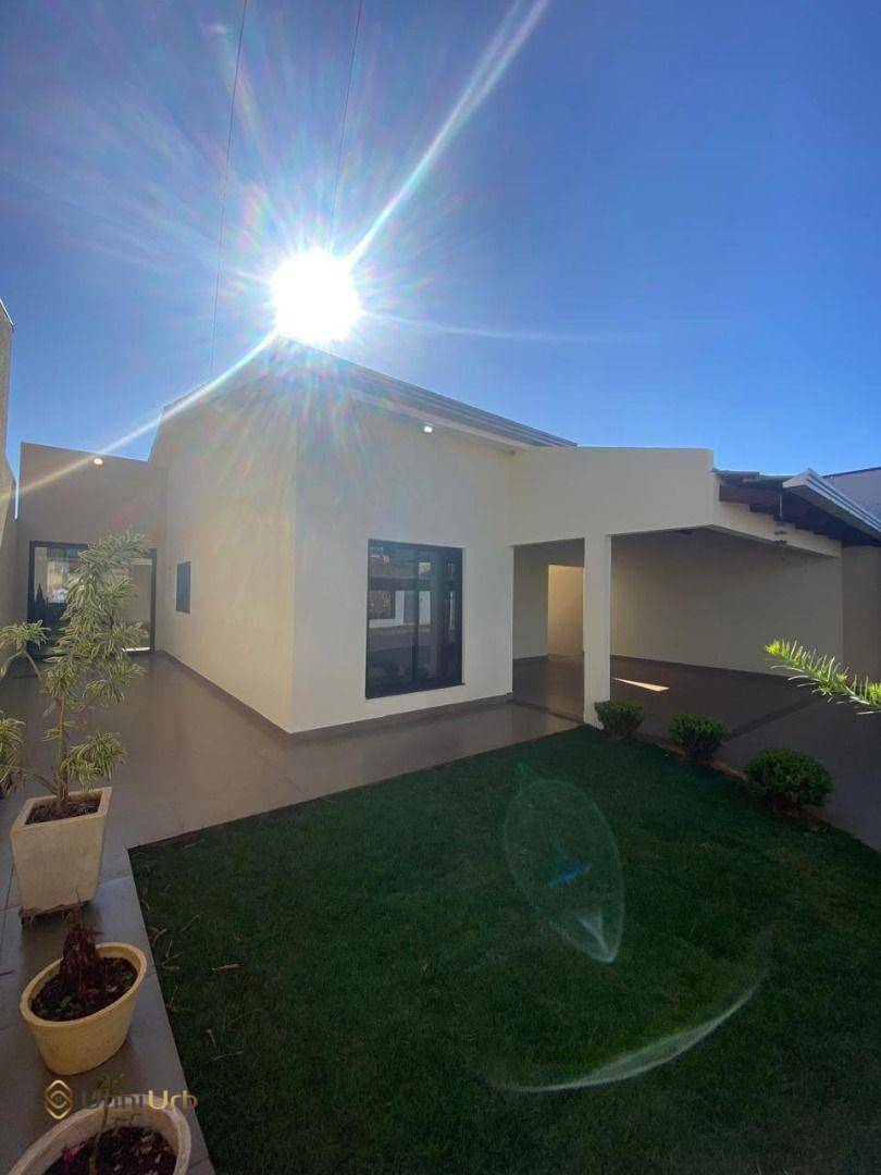 Casa, 3 quartos, 221 m² - Foto 2